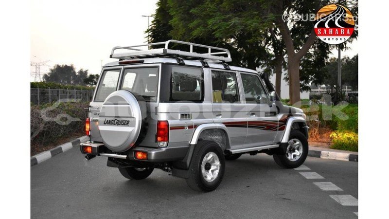 Big with watermark toyota land cruiser andijon import dubai 1878