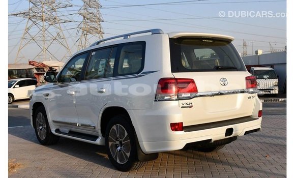 Buy Import Toyota Land Cruiser White Car in Import - Dubai in Andijon Buy Import Toyota Land Cruiser White Car in Import - Dubai in Andijon