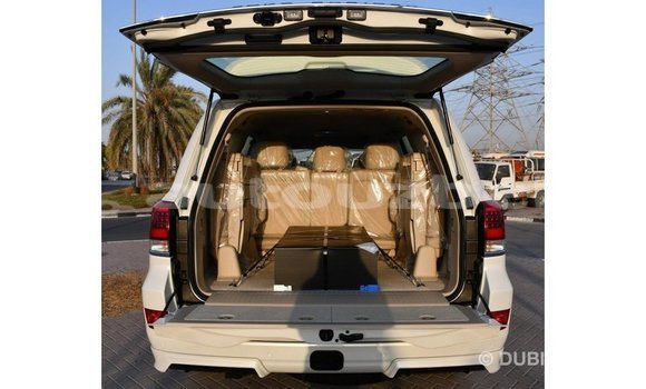 Buy Import Toyota Land Cruiser White Car in Import - Dubai in Andijon Buy Import Toyota Land Cruiser White Car in Import - Dubai in Andijon