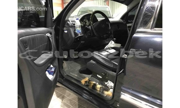 Buy Import Mercedes-Benz 190 (W201) Blue Car in Import - Dubai in Andijon Buy Import Mercedes-Benz 190 (W201) Blue Car in Import - Dubai in Andijon