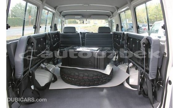 Buy Import Toyota Land Cruiser White Car in Import - Dubai in Andijon Buy Import Toyota Land Cruiser White Car in Import - Dubai in Andijon