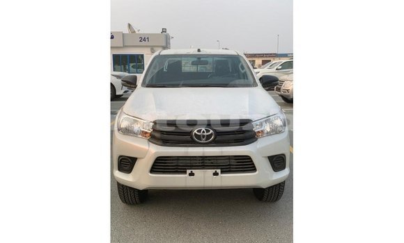 Buy Import Toyota Hilux White Car in Import - Dubai in Andijon Buy Import Toyota Hilux White Car in Import - Dubai in Andijon