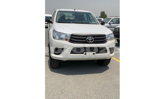 Buy Import Toyota Hilux White Car in Import - Dubai in Andijon Buy Import Toyota Hilux White Car in Import - Dubai in Andijon