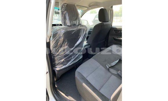 Buy Import Toyota Hilux White Car in Import - Dubai in Andijon Buy Import Toyota Hilux White Car in Import - Dubai in Andijon