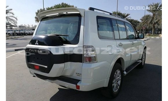 Buy Import Mitsubishi Pajero White Car in Import - Dubai in Andijon Buy Import Mitsubishi Pajero White Car in Import - Dubai in Andijon