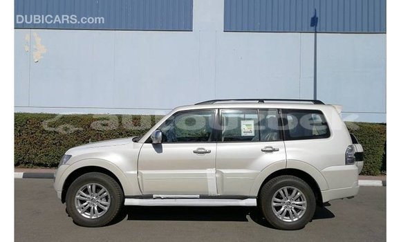 Buy Import Mitsubishi Pajero White Car in Import - Dubai in Andijon Buy Import Mitsubishi Pajero White Car in Import - Dubai in Andijon