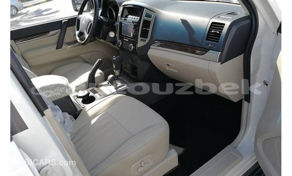 Buy Import Mitsubishi Pajero White Car in Import - Dubai in Andijon Buy Import Mitsubishi Pajero White Car in Import - Dubai in Andijon