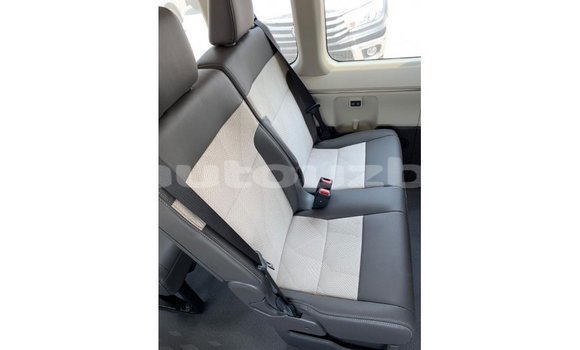 Buy Import Toyota Hiace White Car in Import - Dubai in Andijon Buy Import Toyota Hiace White Car in Import - Dubai in Andijon