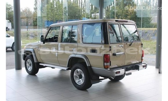 Buy Import Toyota Land Cruiser Beige Car in Import - Dubai in Andijon Buy Import Toyota Land Cruiser Beige Car in Import - Dubai in Andijon