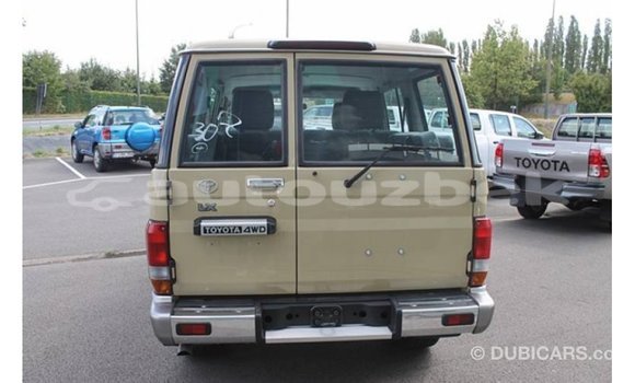 Buy Import Toyota Land Cruiser Beige Car in Import - Dubai in Andijon Buy Import Toyota Land Cruiser Beige Car in Import - Dubai in Andijon