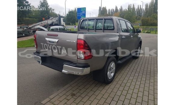 Buy Import Toyota Hilux Brown Car in Import - Dubai in Andijon Buy Import Toyota Hilux Brown Car in Import - Dubai in Andijon