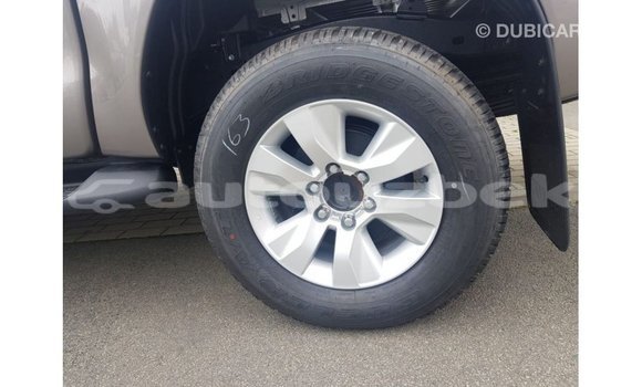 Buy Import Toyota Hilux Brown Car in Import - Dubai in Andijon Buy Import Toyota Hilux Brown Car in Import - Dubai in Andijon