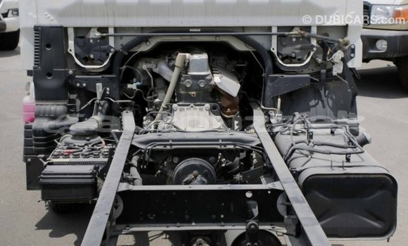 Buy Import Mitsubishi Carisma White Car in Import - Dubai in Andijon Buy Import Mitsubishi Carisma White Car in Import - Dubai in Andijon