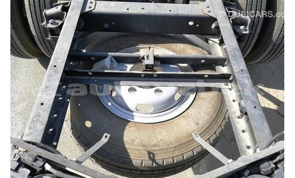 Buy Import Mitsubishi Carisma White Car in Import - Dubai in Andijon Buy Import Mitsubishi Carisma White Car in Import - Dubai in Andijon