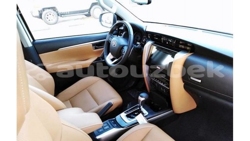 Big with watermark toyota fortuner andijon import dubai 1927