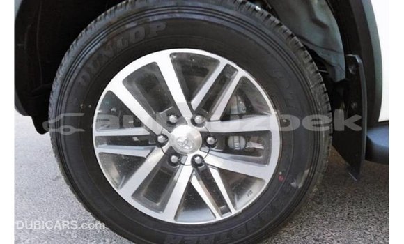 Buy Import Toyota Fortuner White Car in Import - Dubai in Andijon Buy Import Toyota Fortuner White Car in Import - Dubai in Andijon