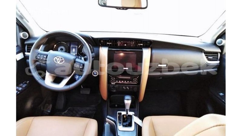 Big with watermark toyota fortuner andijon import dubai 1927