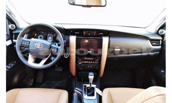 Buy Import Toyota Fortuner White Car in Import - Dubai in Andijon Buy Import Toyota Fortuner White Car in Import - Dubai in Andijon