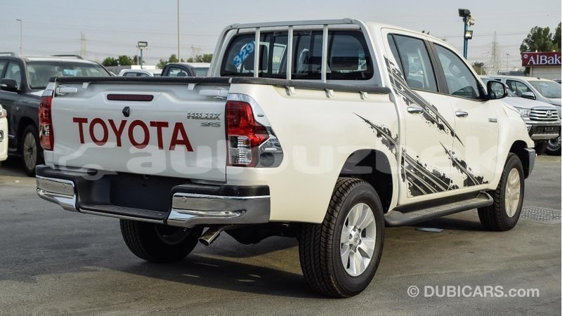 Big with watermark toyota hilux andijon import dubai 1933