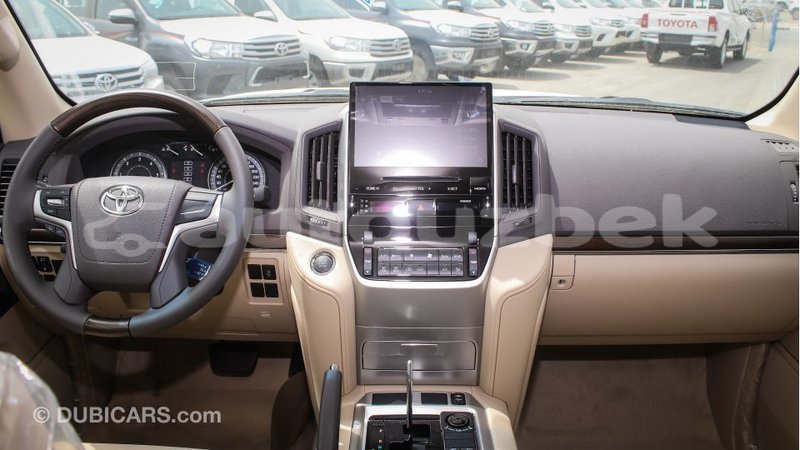 Big with watermark toyota land cruiser andijon import dubai 1934