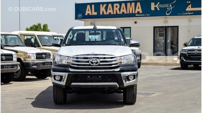 Big with watermark toyota hilux andijon import dubai 1935