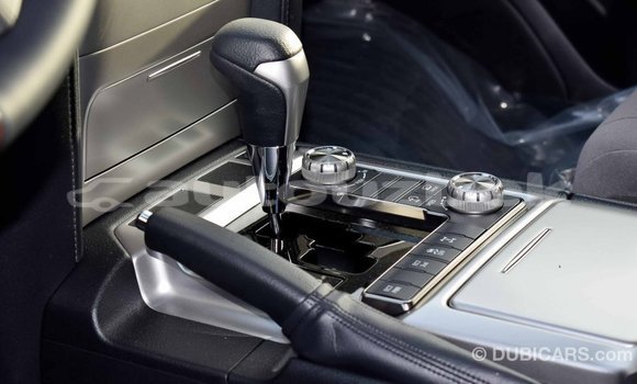Buy Import Toyota Land Cruiser White Car in Import - Dubai in Andijon Buy Import Toyota Land Cruiser White Car in Import - Dubai in Andijon