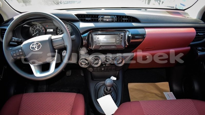 Big with watermark toyota hilux andijon import dubai 1939