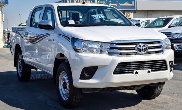 Buy Import Toyota Hilux White Car in Import - Dubai in Andijon Buy Import Toyota Hilux White Car in Import - Dubai in Andijon