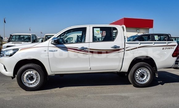 Buy Import Toyota Hilux White Car in Import - Dubai in Andijon Buy Import Toyota Hilux White Car in Import - Dubai in Andijon