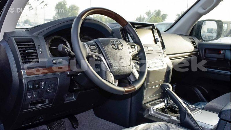 Big with watermark toyota land cruiser andijon import dubai 1942