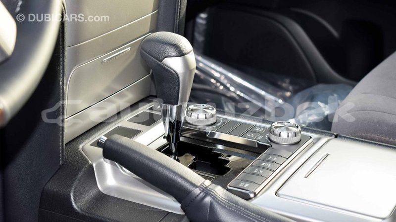 Big with watermark toyota land cruiser andijon import dubai 1942