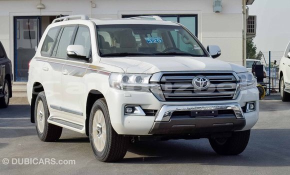 Buy Import Toyota Land Cruiser White Car in Import - Dubai in Andijon Buy Import Toyota Land Cruiser White Car in Import - Dubai in Andijon