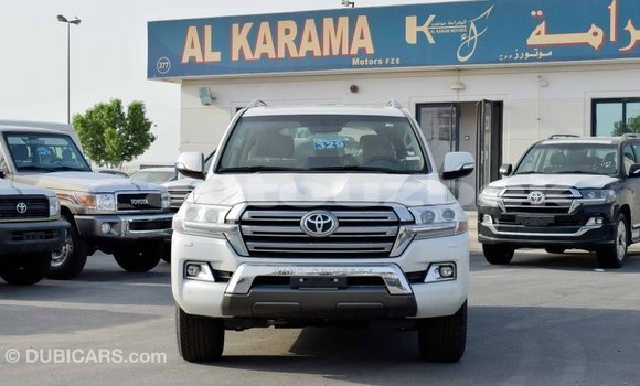 Buy Import Toyota Land Cruiser White Car in Import - Dubai in Andijon Buy Import Toyota Land Cruiser White Car in Import - Dubai in Andijon