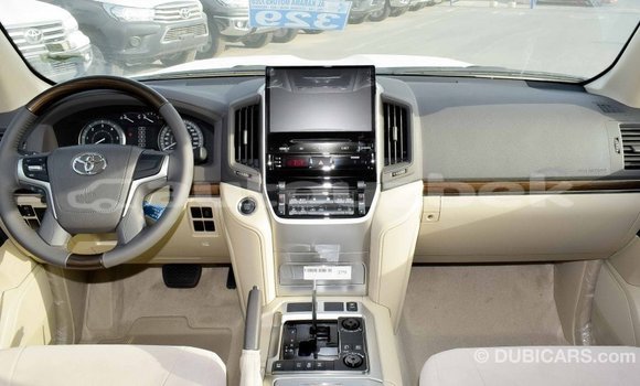 Buy Import Toyota Land Cruiser White Car in Import - Dubai in Andijon Buy Import Toyota Land Cruiser White Car in Import - Dubai in Andijon