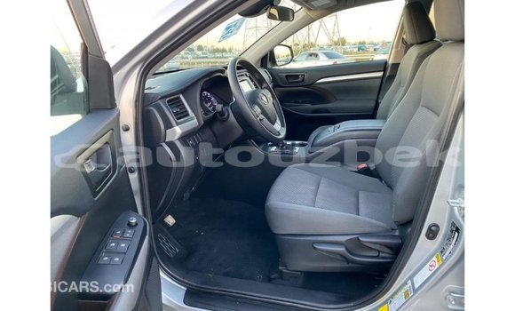 Buy Import Toyota Highlander Other Car in Import - Dubai in Andijon Buy Import Toyota Highlander Other Car in Import - Dubai in Andijon