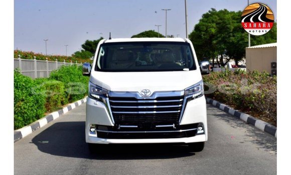 Buy Import Toyota Granvia White Car in Import - Dubai in Andijon Buy Import Toyota Granvia White Car in Import - Dubai in Andijon