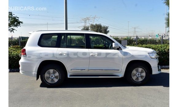 Buy Import Toyota Land Cruiser White Car in Import - Dubai in Andijon Buy Import Toyota Land Cruiser White Car in Import - Dubai in Andijon