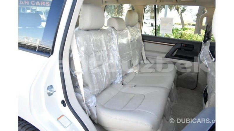 Big with watermark toyota land cruiser andijon import dubai 1951