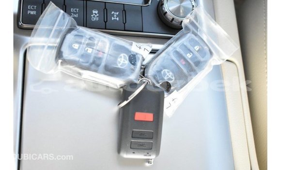Buy Import Toyota Land Cruiser White Car in Import - Dubai in Andijon Buy Import Toyota Land Cruiser White Car in Import - Dubai in Andijon