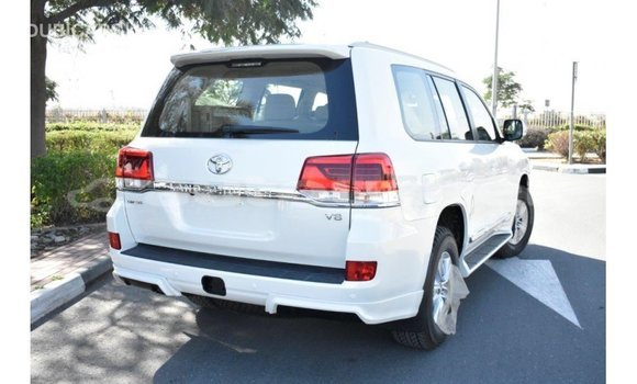 Buy Import Toyota Land Cruiser White Car in Import - Dubai in Andijon Buy Import Toyota Land Cruiser White Car in Import - Dubai in Andijon