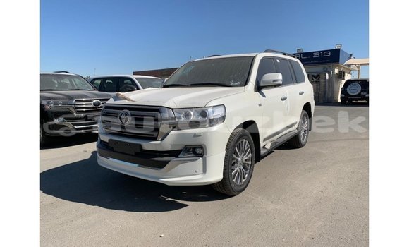 Buy Import Toyota Land Cruiser White Car in Import - Dubai in Andijon Buy Import Toyota Land Cruiser White Car in Import - Dubai in Andijon