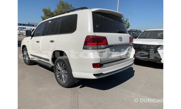 Buy Import Toyota Land Cruiser White Car in Import - Dubai in Andijon Buy Import Toyota Land Cruiser White Car in Import - Dubai in Andijon