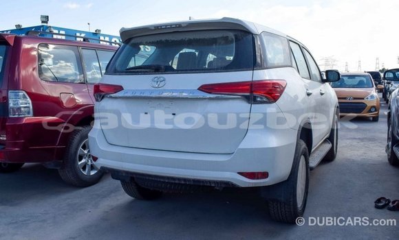 Buy Import Toyota Fortuner White Car in Import - Dubai in Andijon Buy Import Toyota Fortuner White Car in Import - Dubai in Andijon