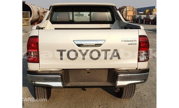 Buy Import Toyota Hilux White Car in Import - Dubai in Andijon Buy Import Toyota Hilux White Car in Import - Dubai in Andijon