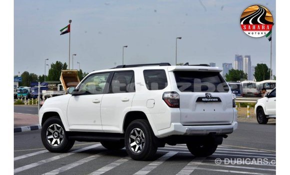 Buy Import Toyota 4Runner White Car in Import - Dubai in Andijon Buy Import Toyota 4Runner White Car in Import - Dubai in Andijon