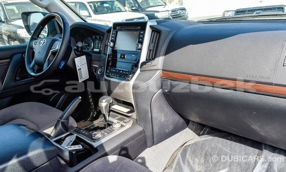 Buy Import Toyota Land Cruiser White Car in Import - Dubai in Andijon Buy Import Toyota Land Cruiser White Car in Import - Dubai in Andijon