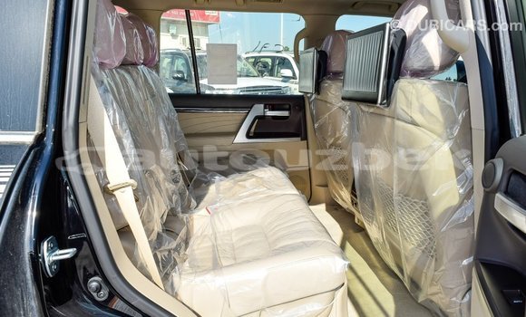 Buy Import Toyota Land Cruiser Black Car in Import - Dubai in Andijon Buy Import Toyota Land Cruiser Black Car in Import - Dubai in Andijon