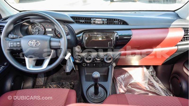 Big with watermark toyota hilux andijon import dubai 1983