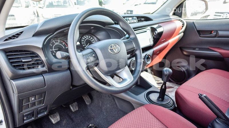 Big with watermark toyota hilux andijon import dubai 1983