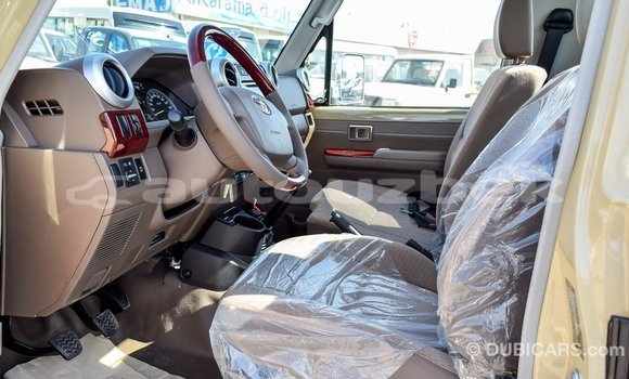 Buy Import Toyota Land Cruiser Beige Car in Import - Dubai in Andijon Buy Import Toyota Land Cruiser Beige Car in Import - Dubai in Andijon